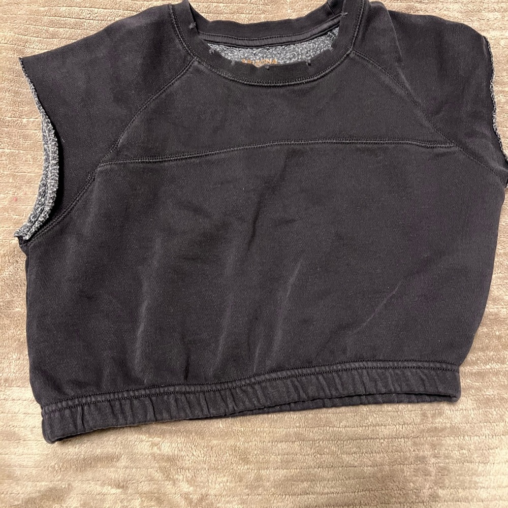 Arizona Jean Company Black Crop Top